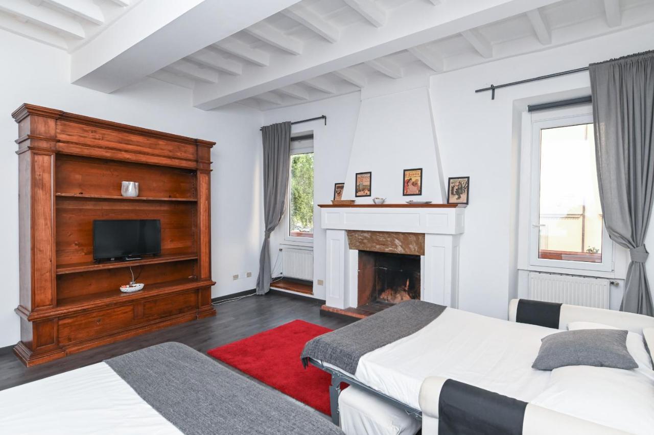 Gorgeous Trastevere Loft On The River Rom Eksteriør billede